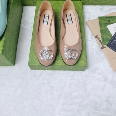 Gucci Flat Shoes